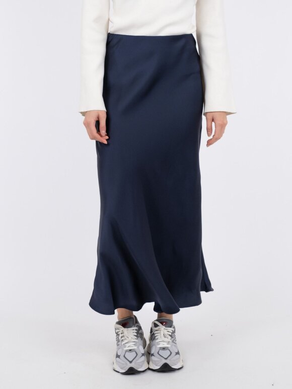 Neo Noir - Bovary skirt
